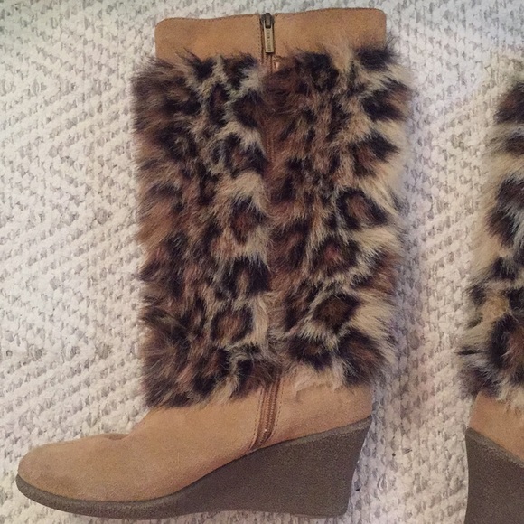 Colin Stuart Faux Fur Boots - Picture 7 of 12